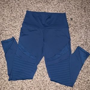 Aerie Chill Play Move Legging